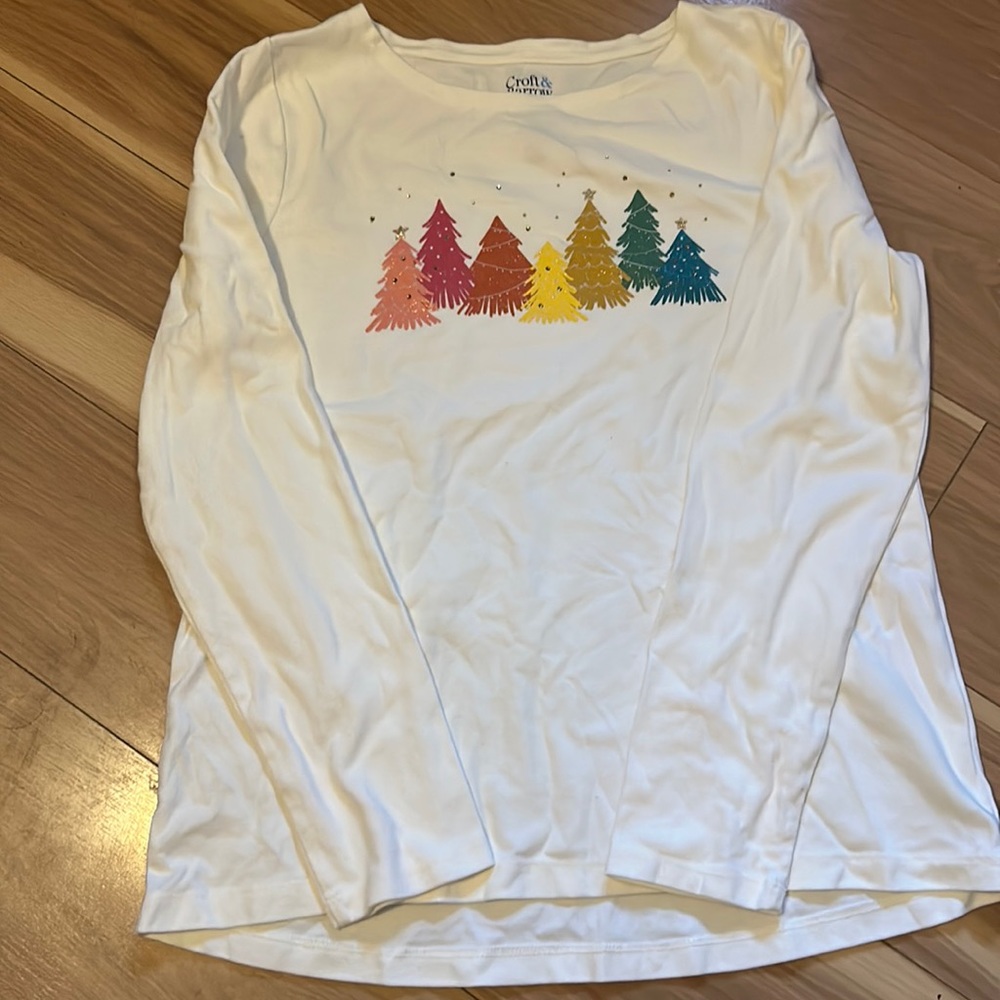 Size small Christmas shirt